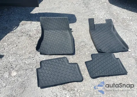 2022 Mercedes-Benz Amg Gla 45 4Matic from USA, damaged, VIN W1N4N5DB7NJ338355